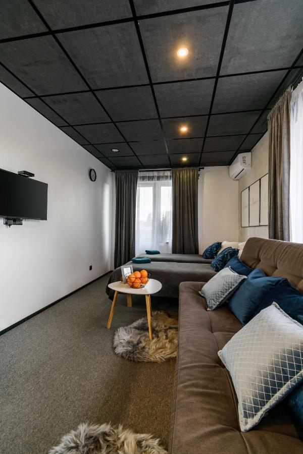 רקבר Apartments24 Ilu מראה חיצוני תמונה